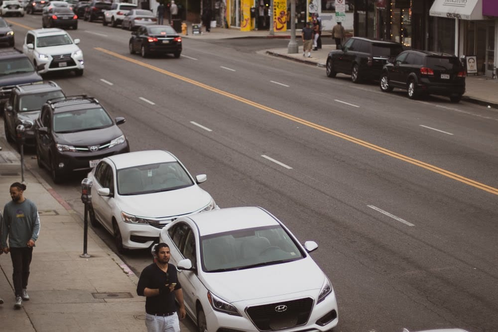 Los Angeles, CA – Man Hurt in Crenshaw Blvd Crash in Hyde Park