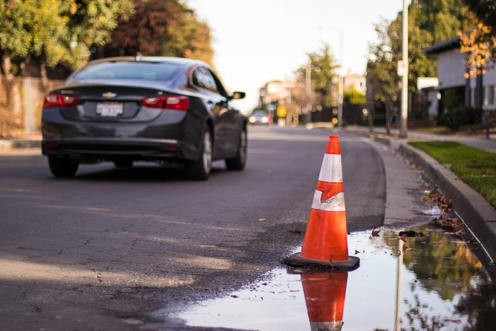 Los Angeles, CA - Injury Accident at Ventura Blvd & Woodley Ave