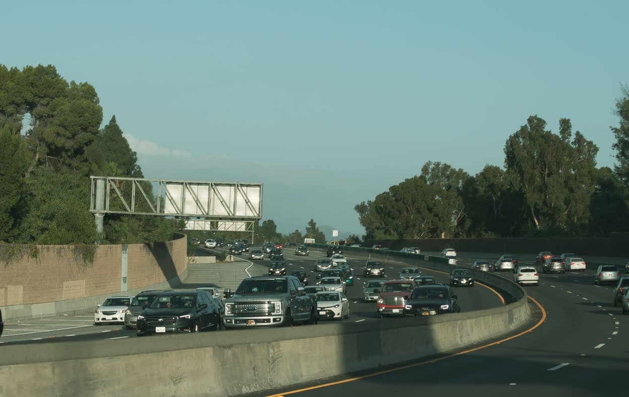 Los Angeles, CA – Vehicle Collision with Injuries at W 20th St & Hoover Blvd